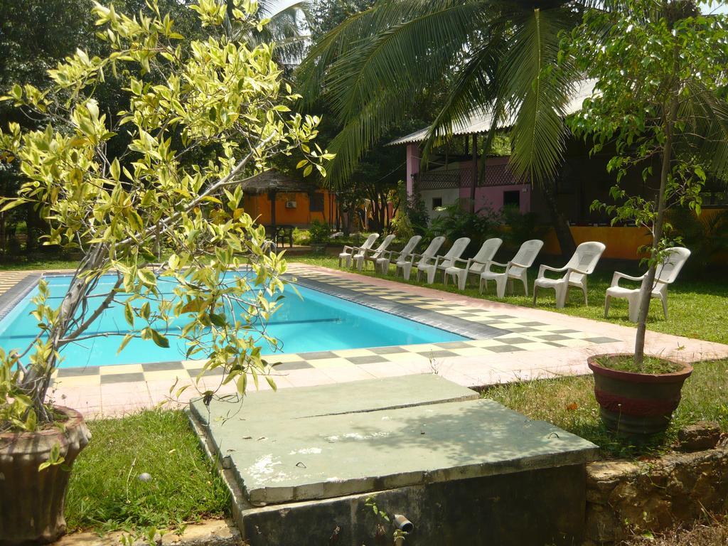 Sunrise Holiday Resort Habarana Ngoại thất bức ảnh