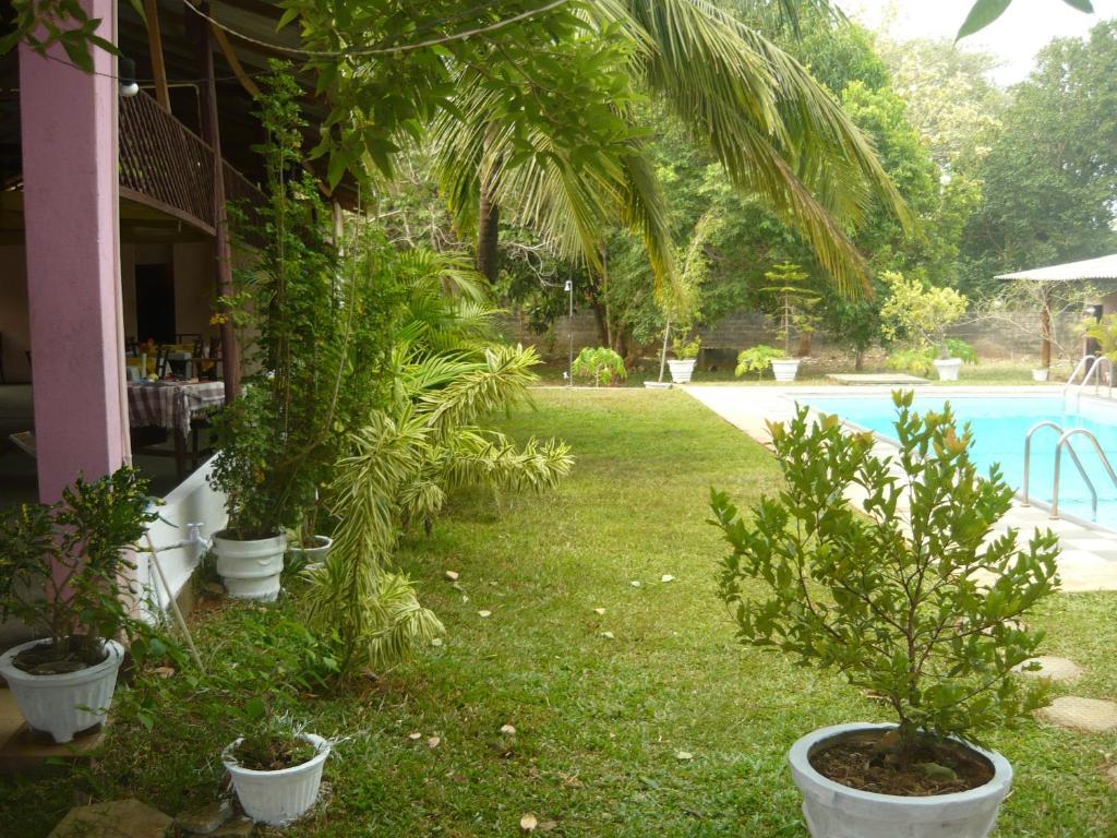 Sunrise Holiday Resort Habarana Ngoại thất bức ảnh