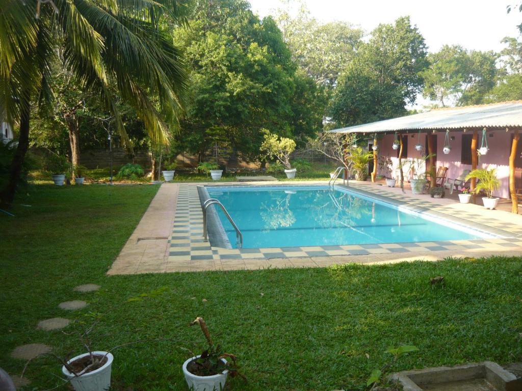 Sunrise Holiday Resort Habarana Ngoại thất bức ảnh